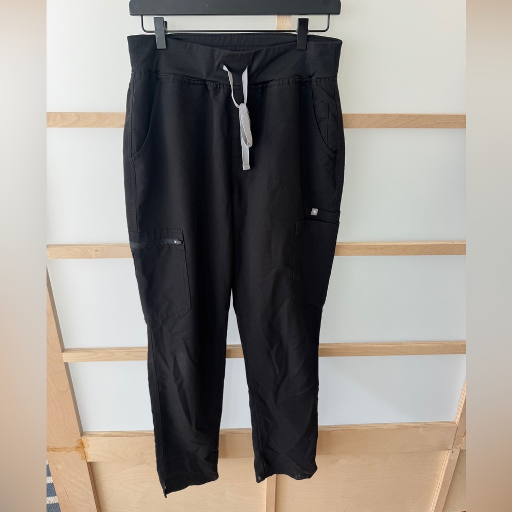 Figs yola high waisted 2.0 skinny scrub pants M black